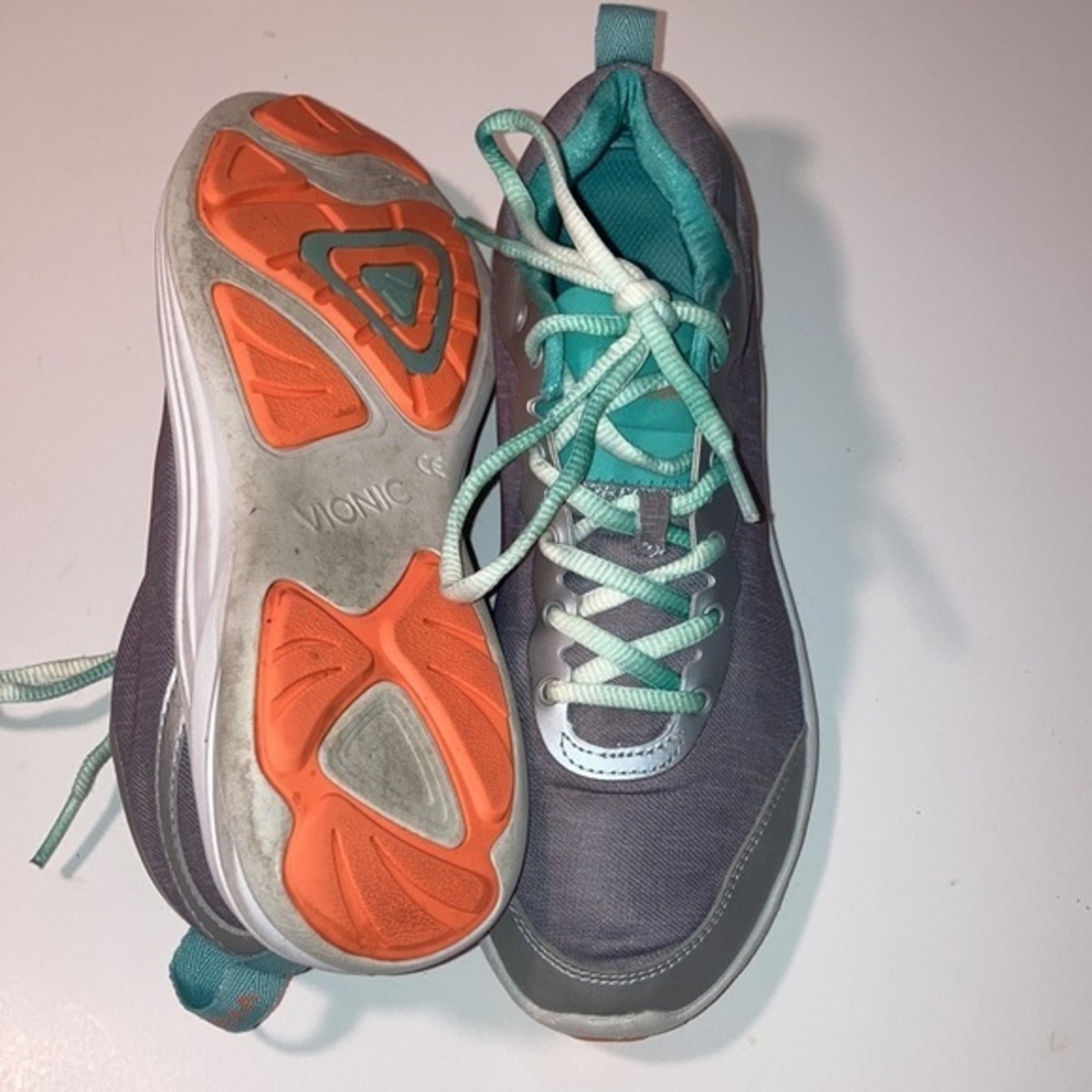 Vionic sneakers - Picture 3 of 3